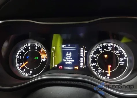 2021 Jeep Cherokee Latitude Lux 4X4 from USA, damaged, VIN 1C4PJMMX2MD185550